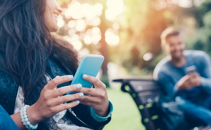 5 Effective Tips for Asking a Girl Out on Facebook
